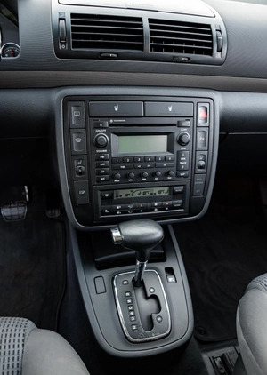 Volkswagen Sharan cena 26900 przebieg: 191000, rok produkcji 2008 z Radom małe 529